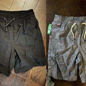 2 pairs of Gap shorts kids for Boys size medium (8-10 year old)